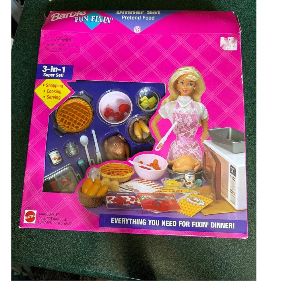 Vintage 1996 Barbie Fun Fixin Dinner Set Pretend Food 3-in-1 Super Set 67431-91